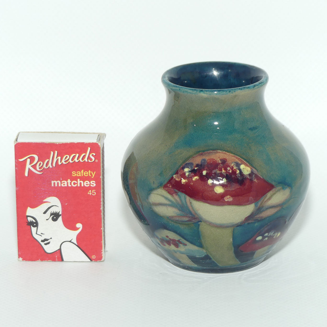 William Moorcroft Claremont vase | 11 Mushrooms