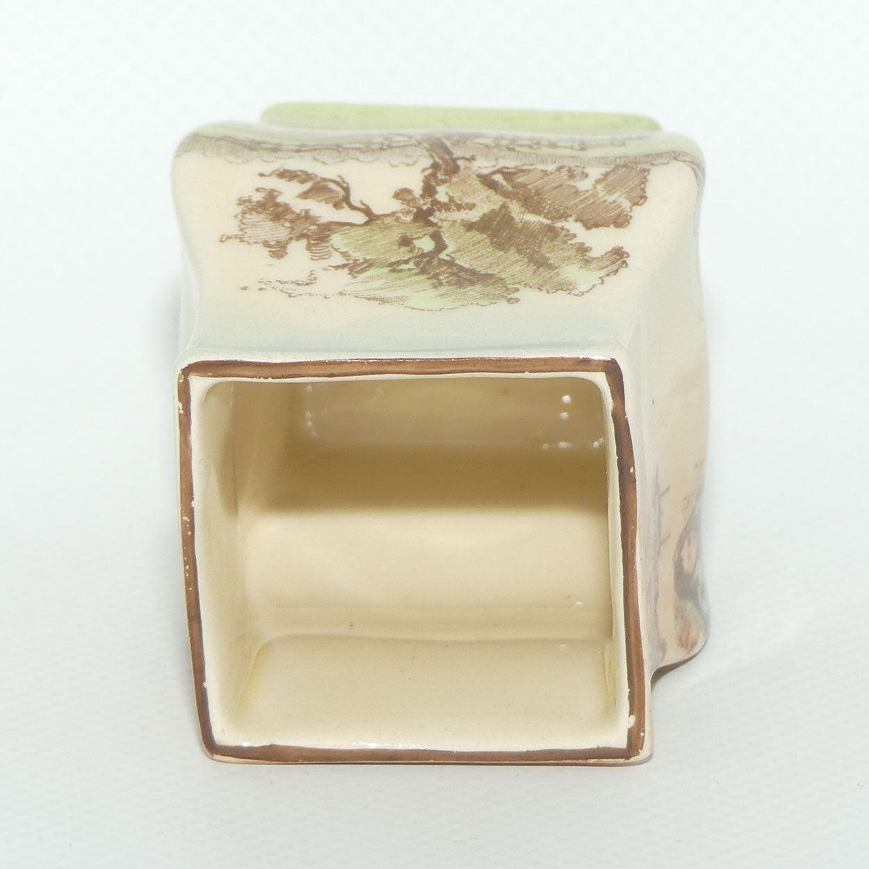 Royal Doulton Sir Roger De Coverley miniature vase D5814