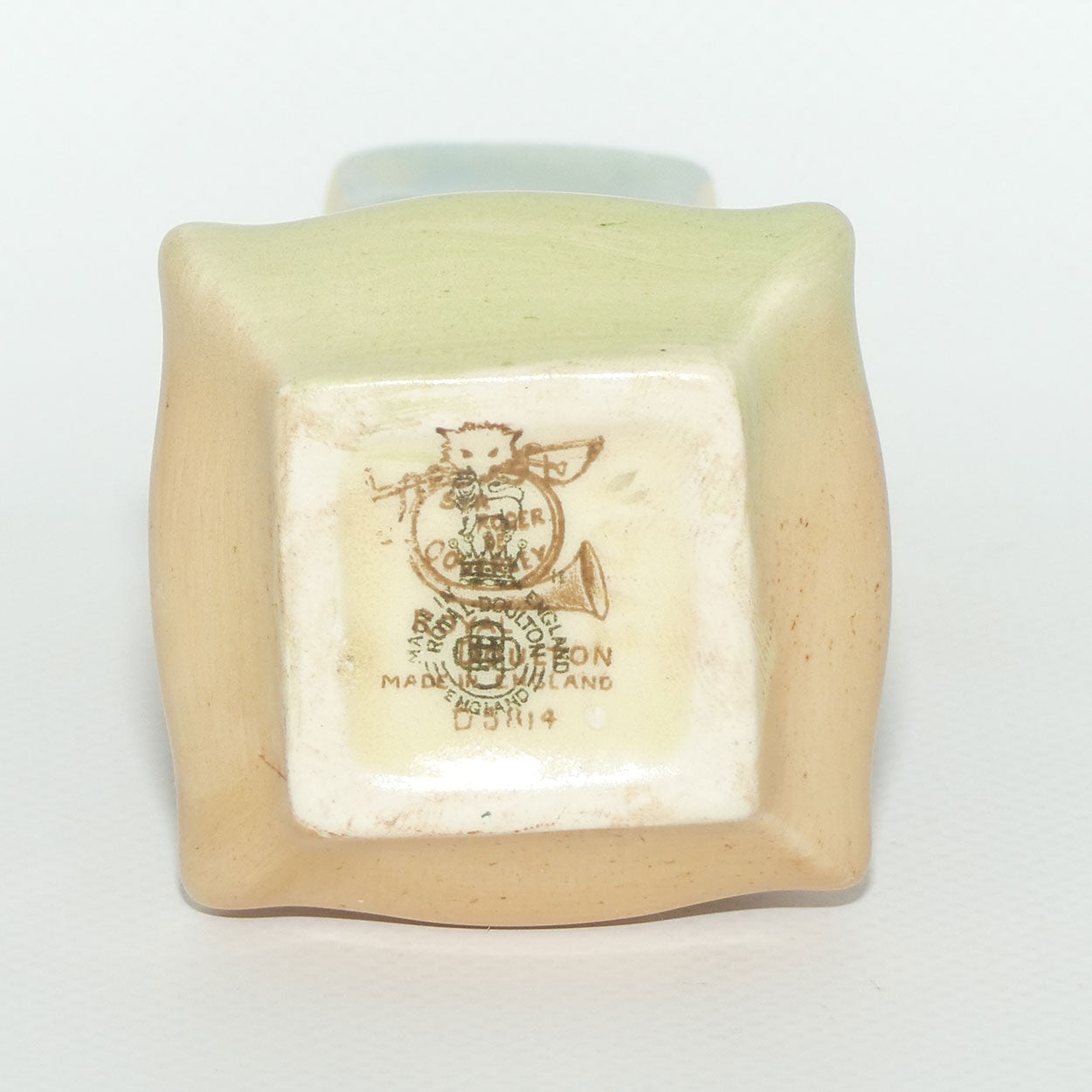 Royal Doulton Sir Roger De Coverley miniature vase D5814 | Roger as Magistrate