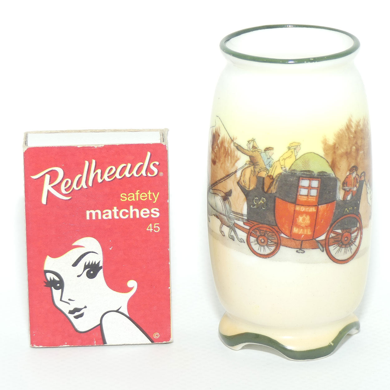 Royal Doulton Coaching Days miniature vase E3804 | #1