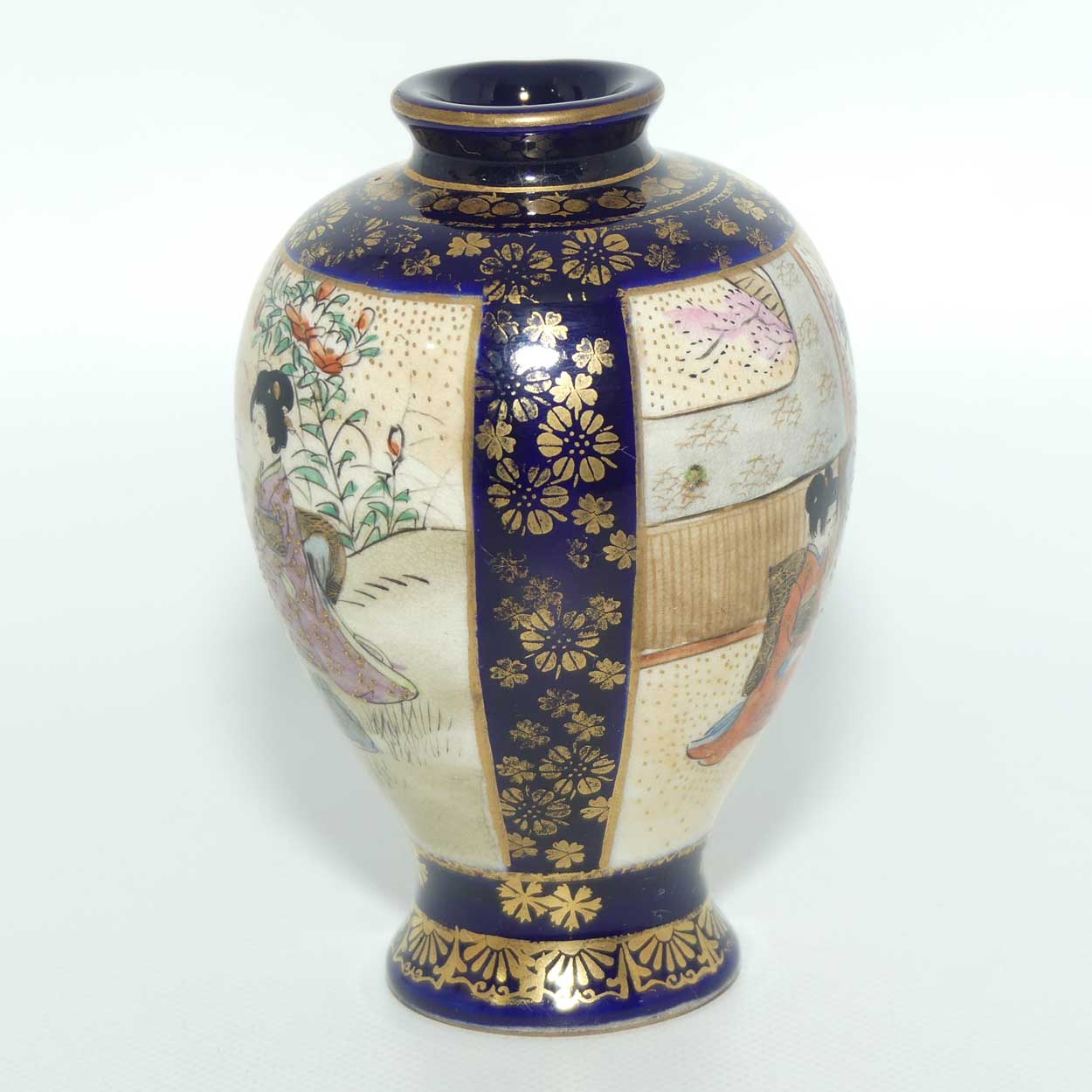 Miniature Satsuma vase with Fine Decoration | Gosu Blue by Hattori