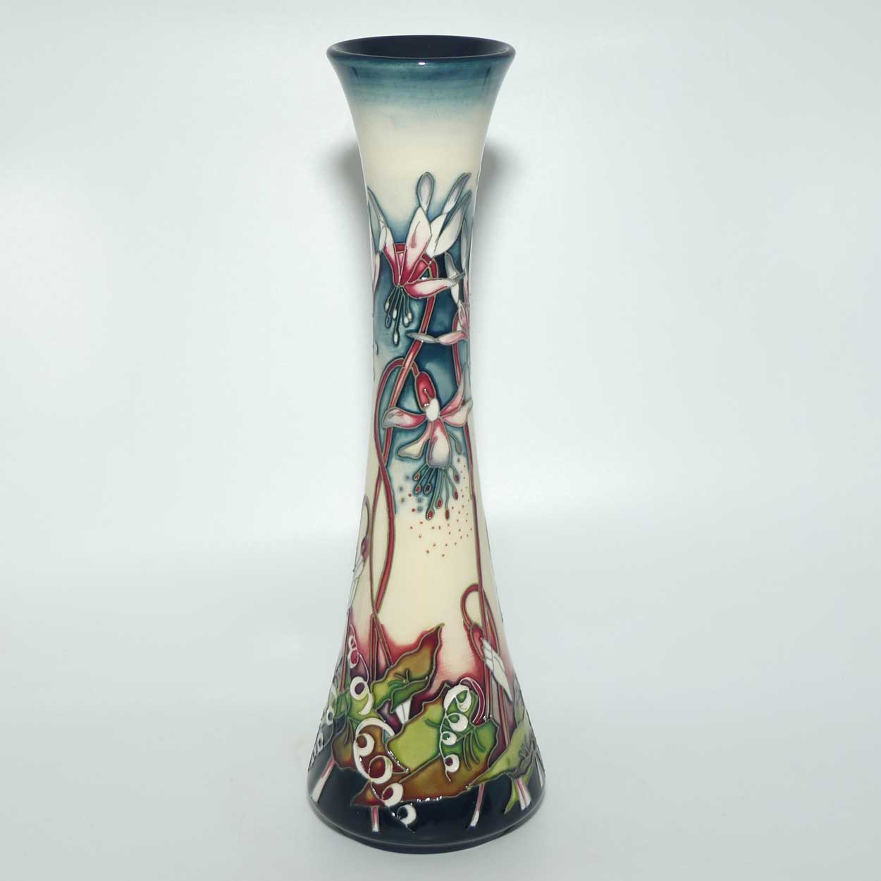 Moorcroft Minuet 365/12 vase