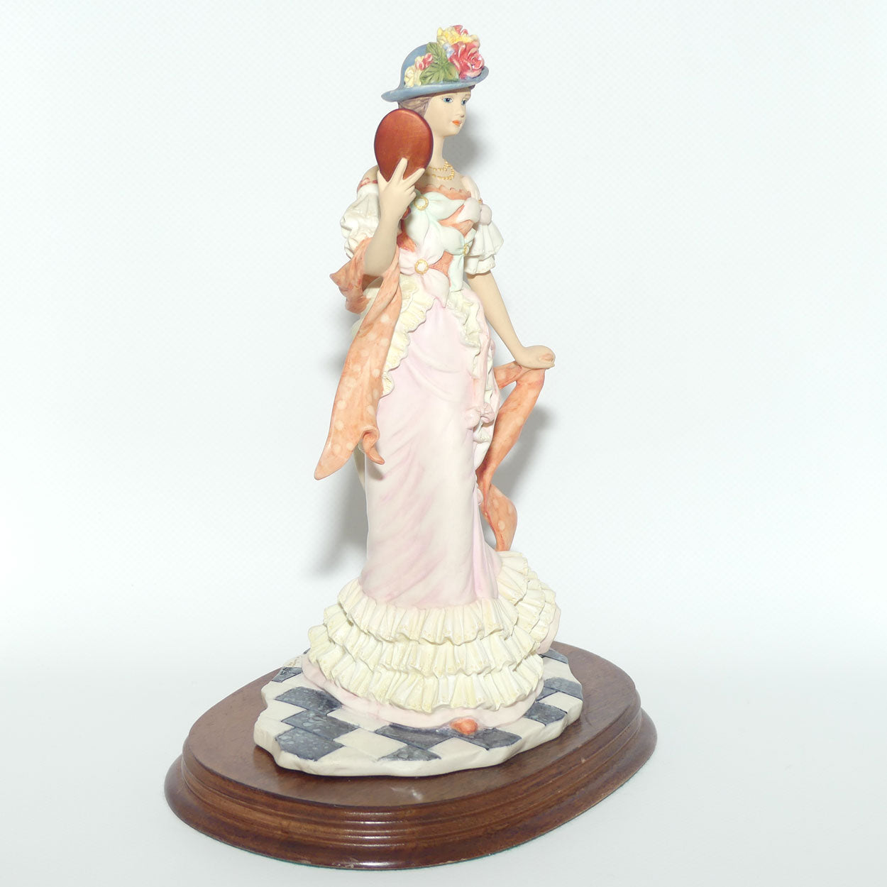 Leonardo Collection figure on wooden base | True Poise | Lady with Mirror