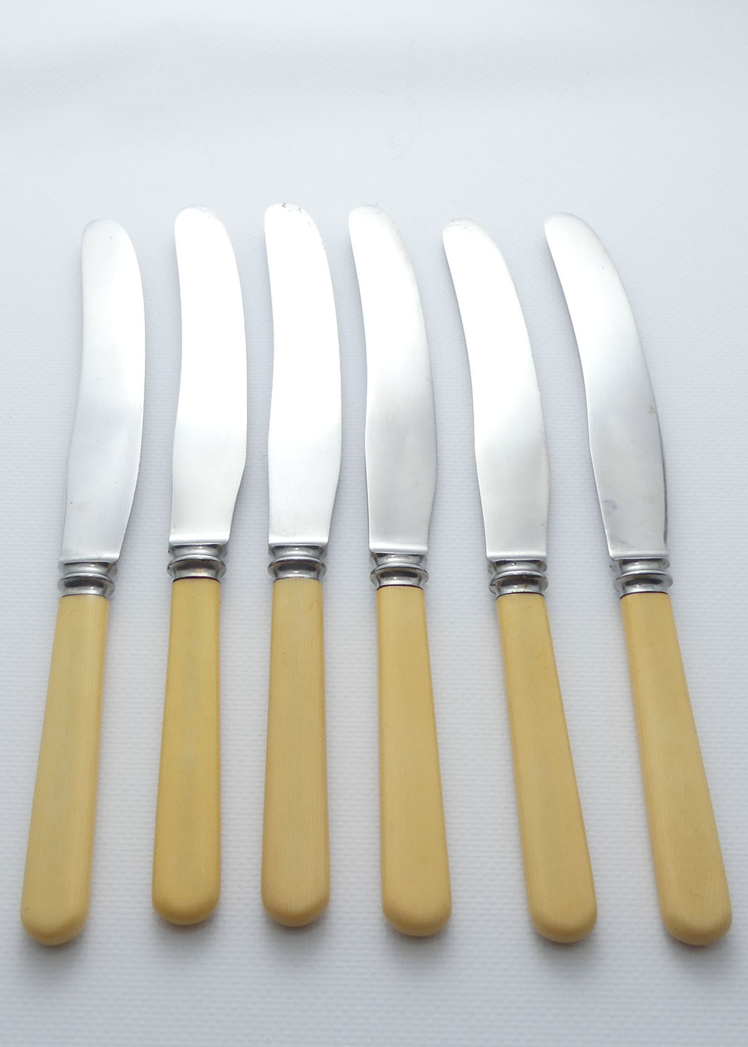 Set of 6 Robert Mosely Sheffield Rusnorstain | Faux Bone Handle Knives | 23.5cm