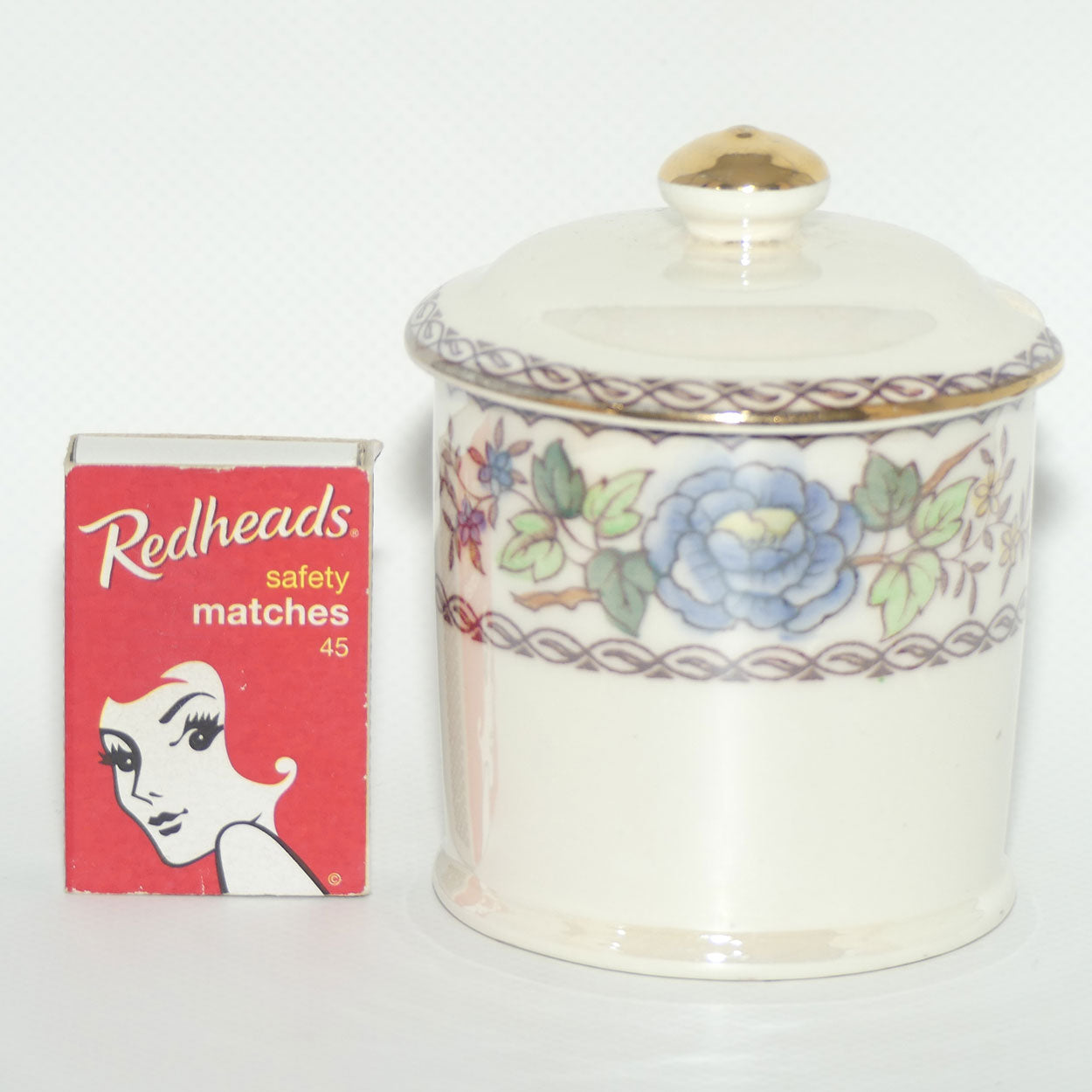 Maling Lustre Peony Rose lidded jam pot