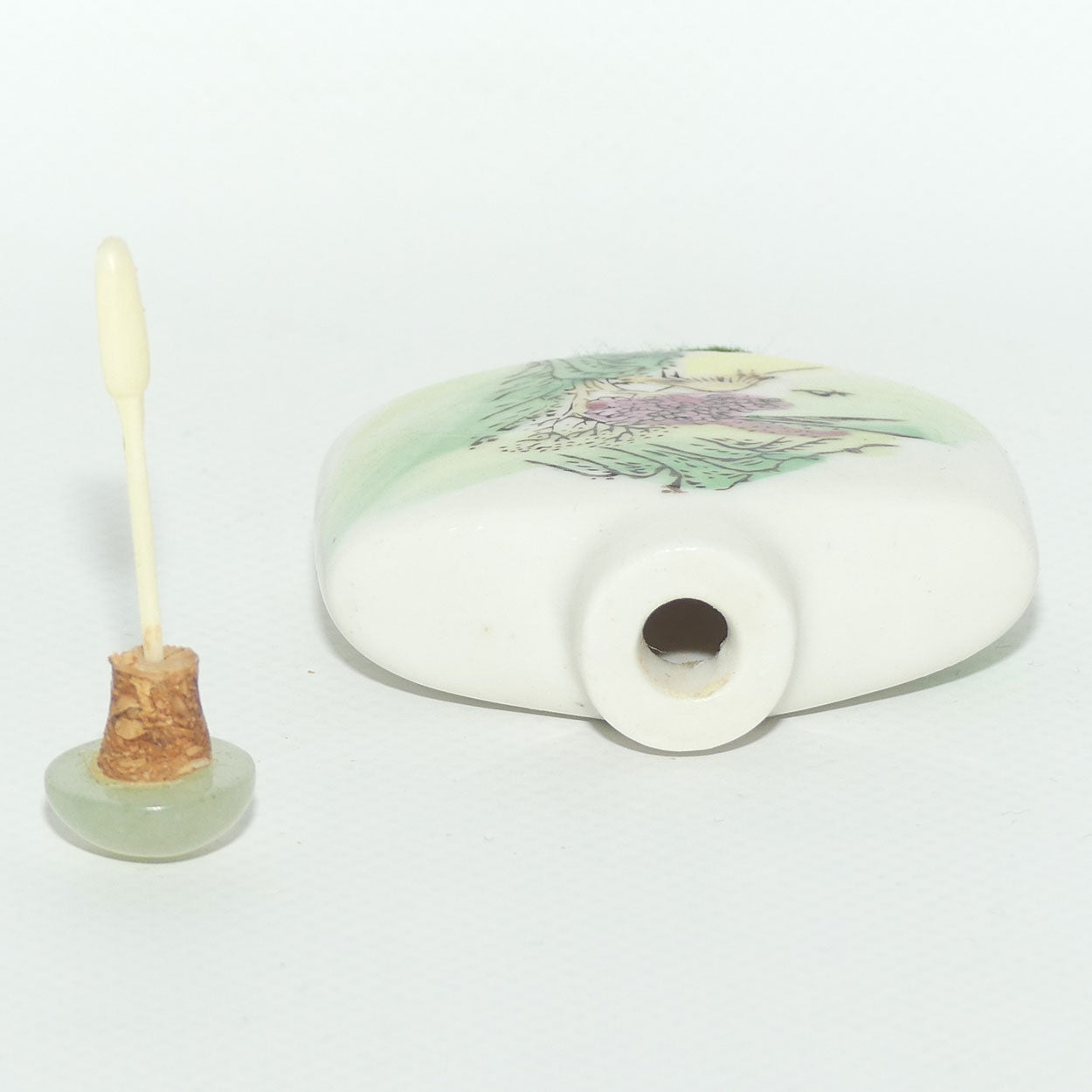 Chinese snuff bottle with greenstone stopper | Mountain scene