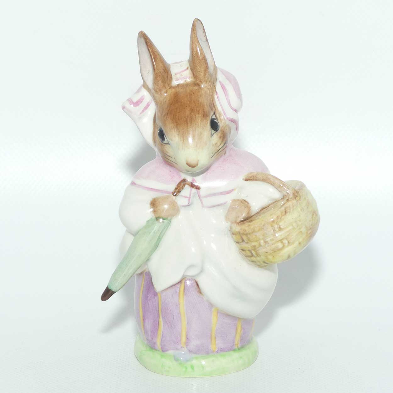 Beswick Beatrix Potter Mrs Rabbit | Umbrella Out | Lilac | GOLD OVAL BP2a | #4