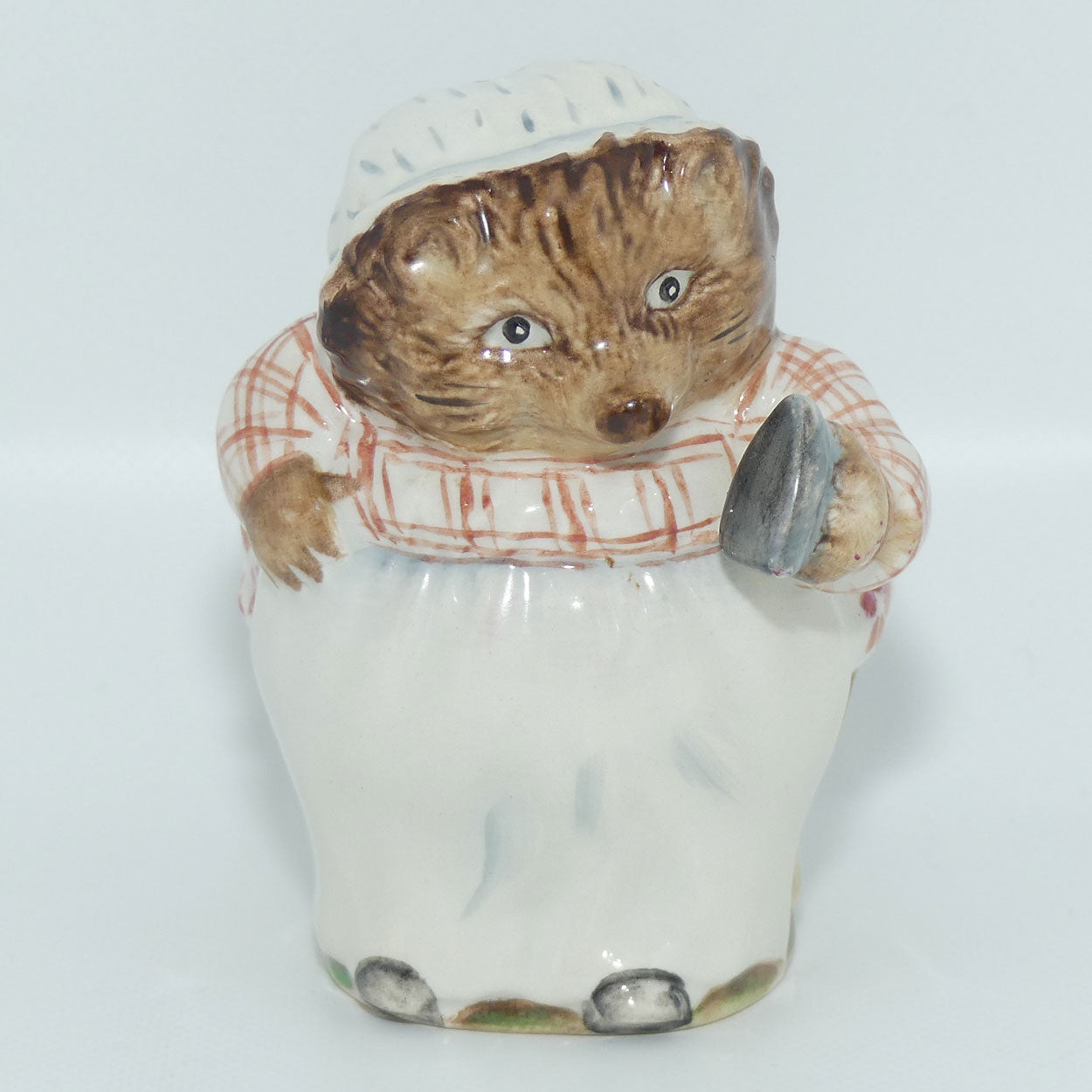 Beswick Beatrix Potter Mrs Tiggywinkle | BP2a Gold Oval | #2