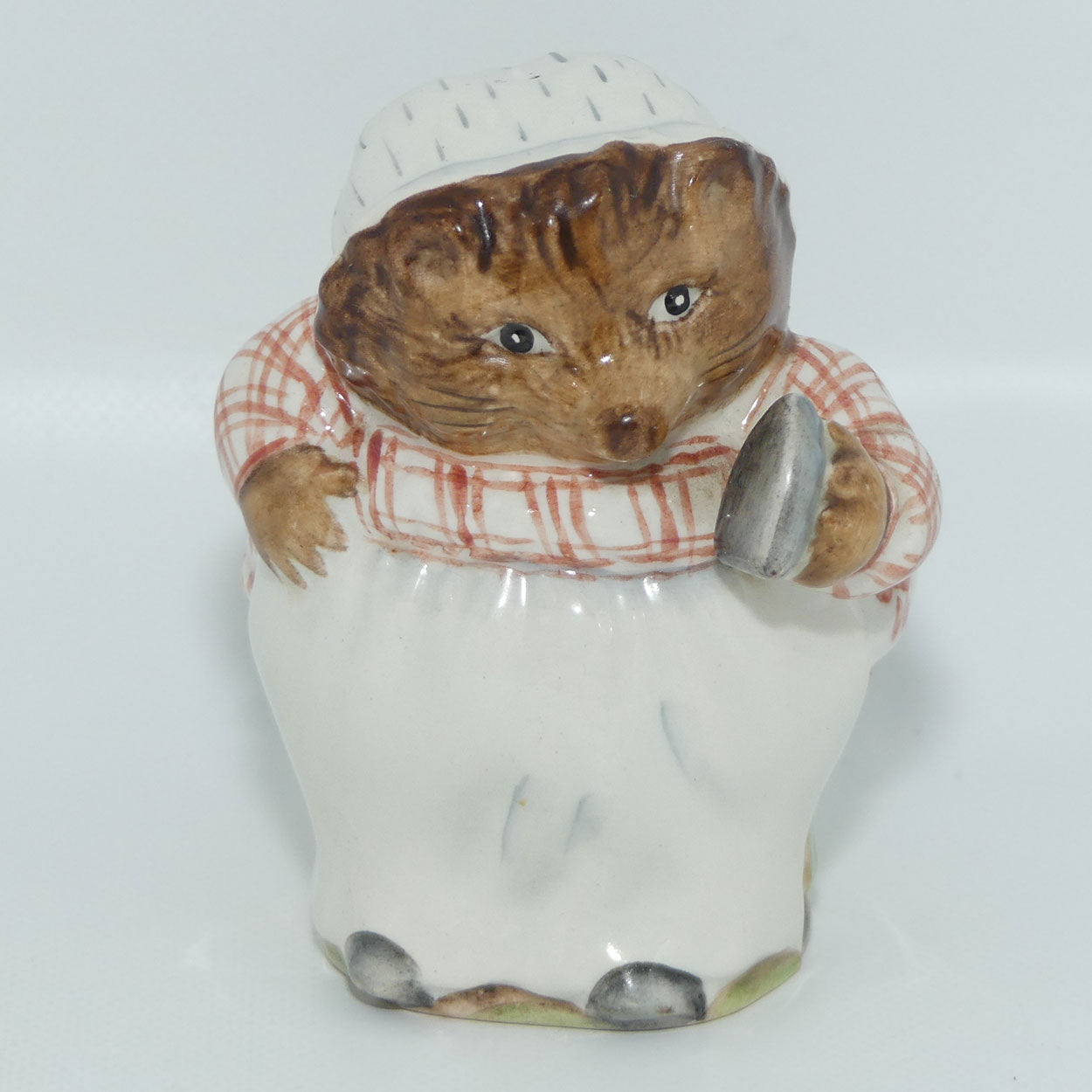 Beswick Beatrix Potter Mrs Tiggywinkle | BP2a Gold Oval | #3