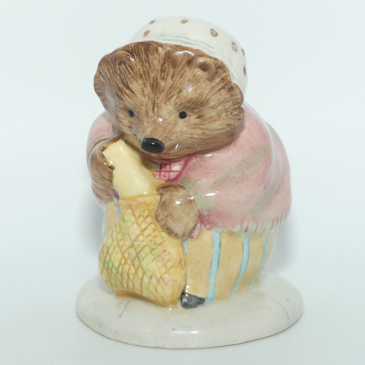 Beswick Beatrix Potter Mrs Tiggy-Winkle buys Provisions | BP11a