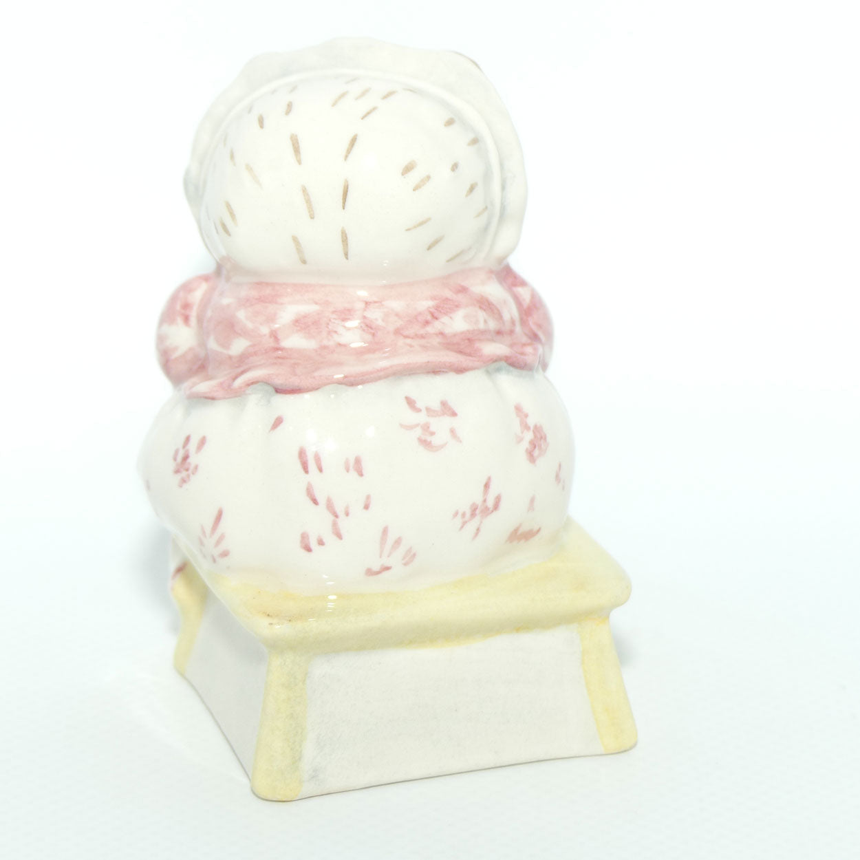 Beswick Beatrix Potter Mrs Tiggy Winkle takes Tea | BP10a | boxed