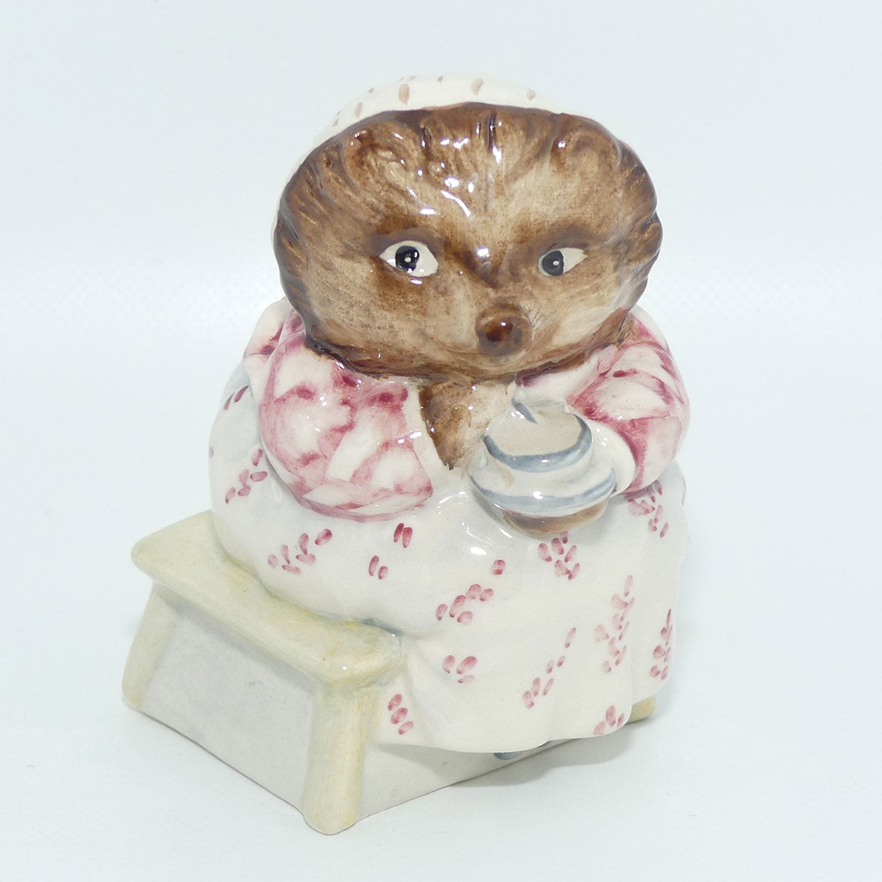 Beswick Beatrix Potter Mrs Tiggy Winkle Takes Tea
