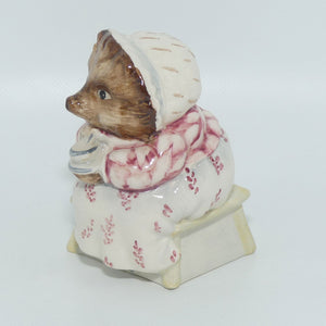 Beswick Beatrix Potter Mrs Tiggy Winkle Takes Tea