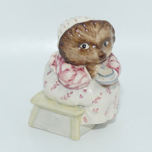 Beswick Beatrix Potter Mrs Tiggy Winkle Takes Tea