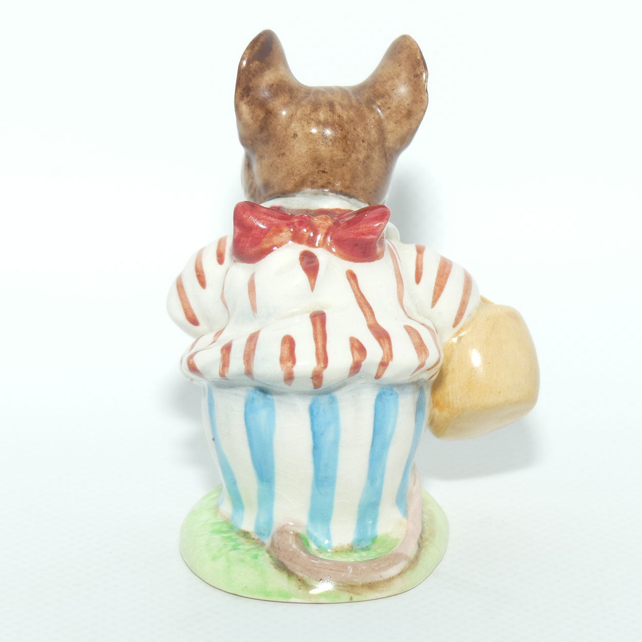 Beswick Beatrix Potter Mrs Tittlemouse | BP2a Gold Oval