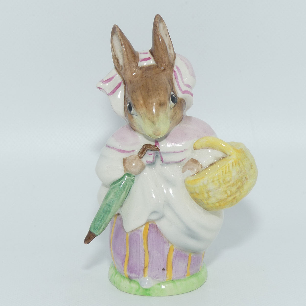 Beswick Beatrix Potter Mrs Rabbit | Umbrella Out | Lilac | GOLD OVAL BP2a | #2