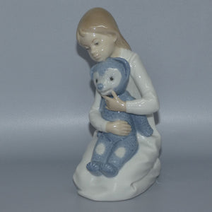 Nao by Lladro figure My Teddy Bear