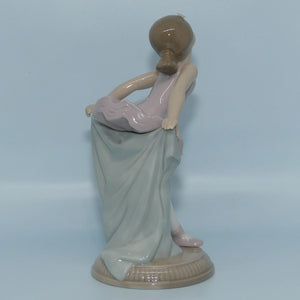 Nao by Lladro figure My Recital #1151