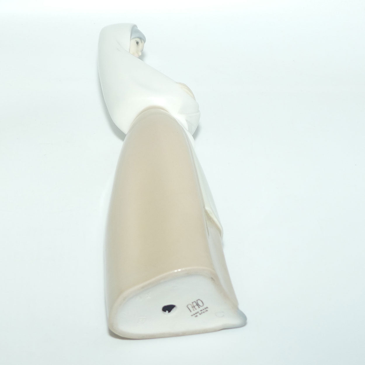 Nao by Lladro figure Girl with Rabbit | #0003