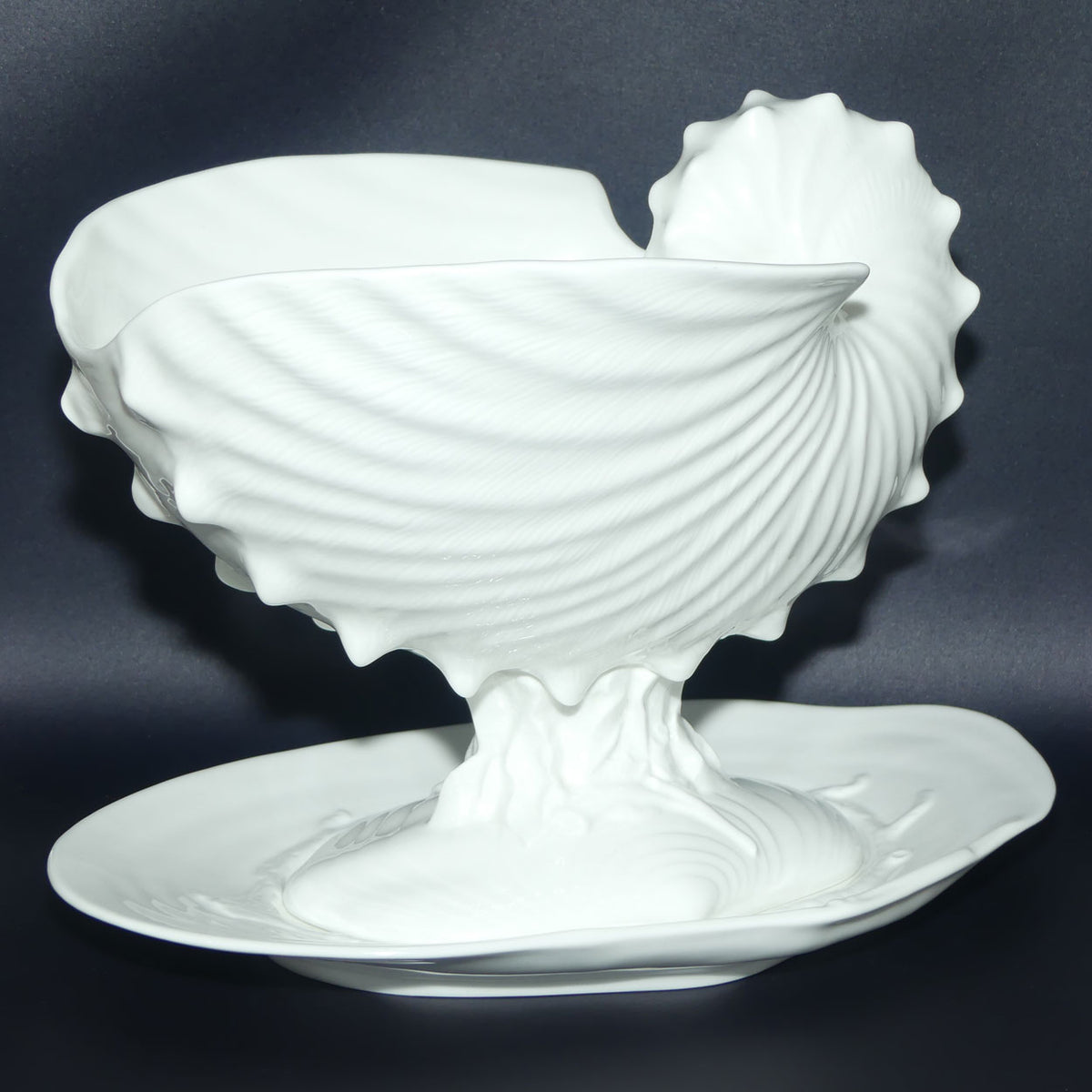 Wedgwood Bone China | Nautilus Collection | large Nautilus Shell Centrepiece and underplate