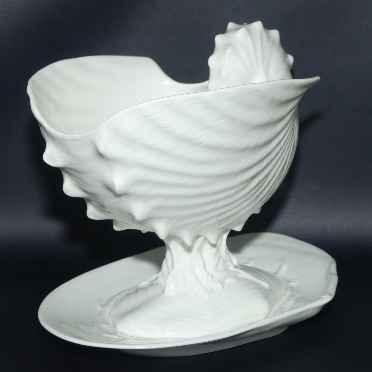 Wedgwood Bone China | Nautilus Collection | large Nautilus Shell Centrepiece and underplate