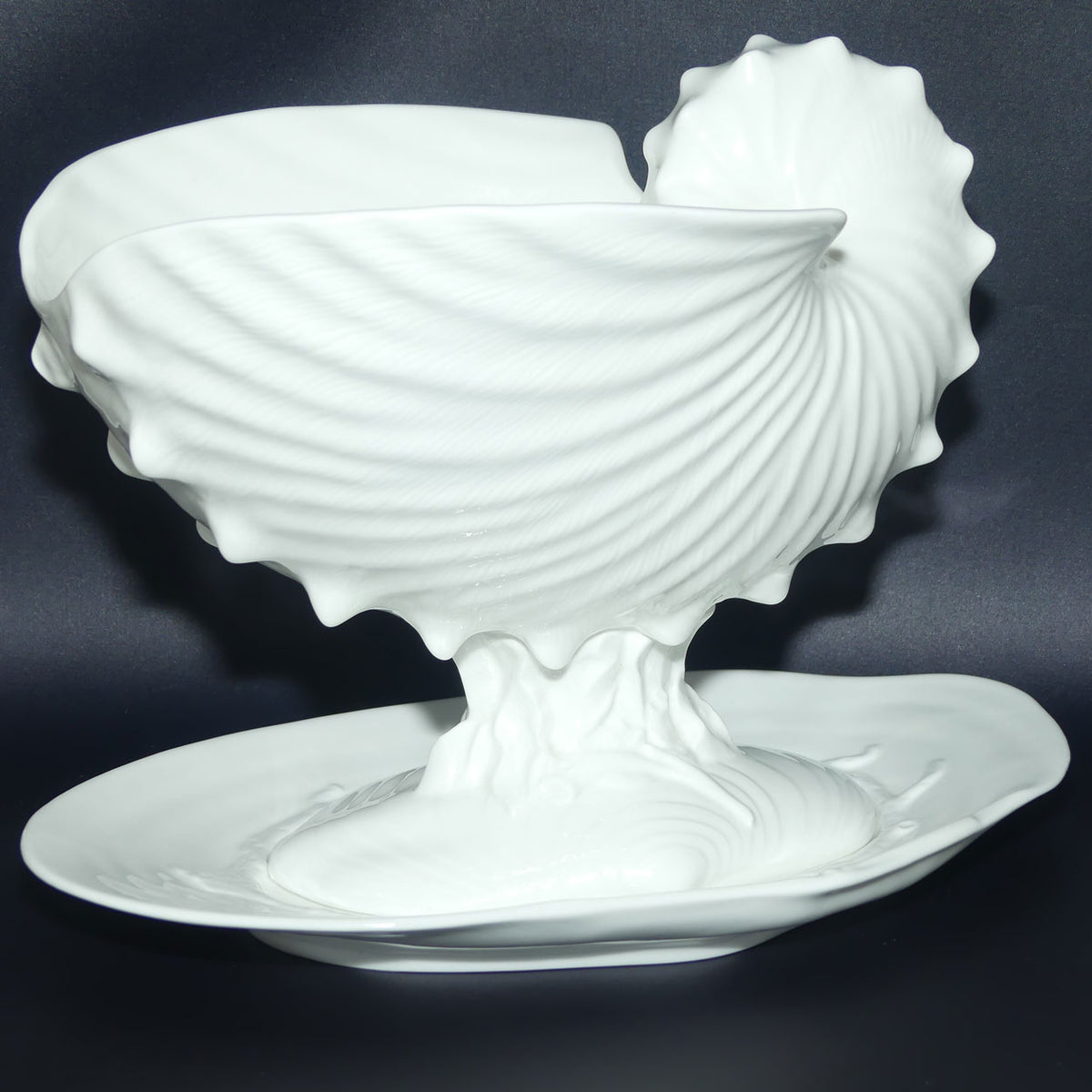 Wedgwood Bone China | Nautilus Collection | large Nautilus Shell Centrepiece and underplate