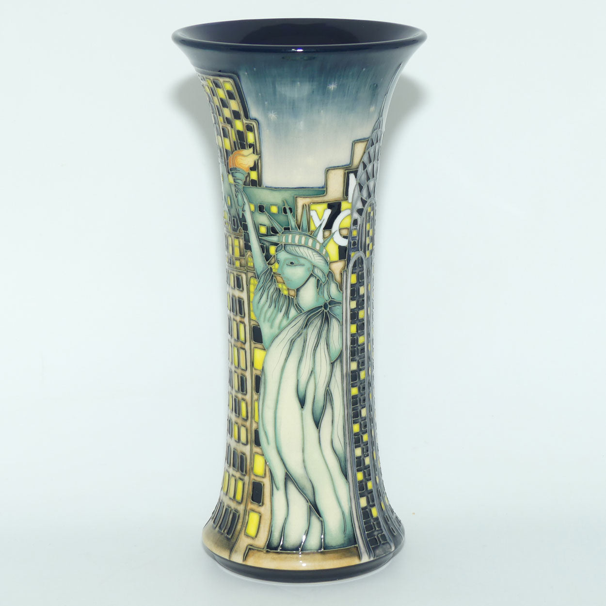 Moorcroft New York 159/10 vase | LE 38/75 | signed