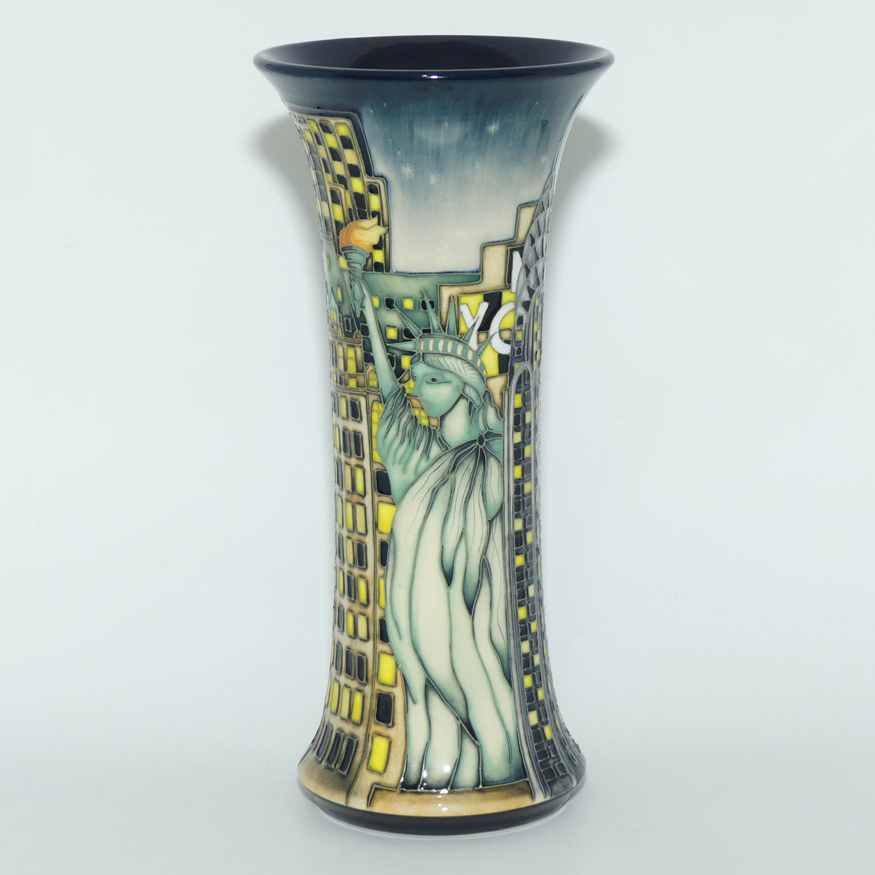 Moorcroft New York 159/10 vase | LE 38/75 | signed