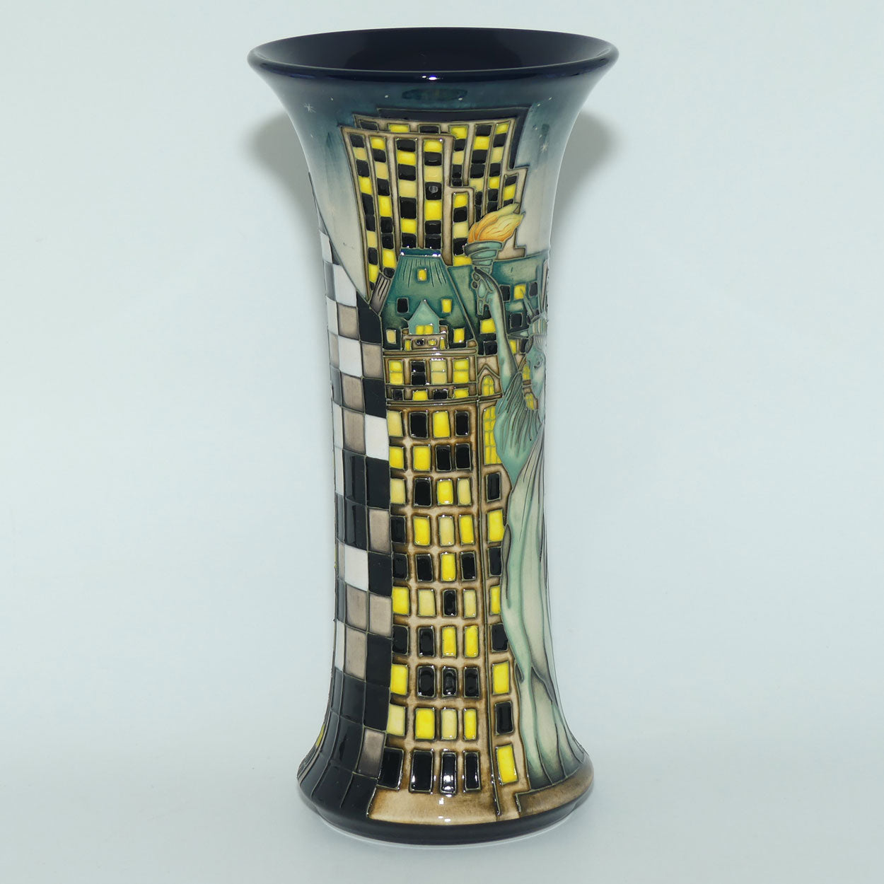 Moorcroft New York 159/10 vase | LE 43/75 | signed