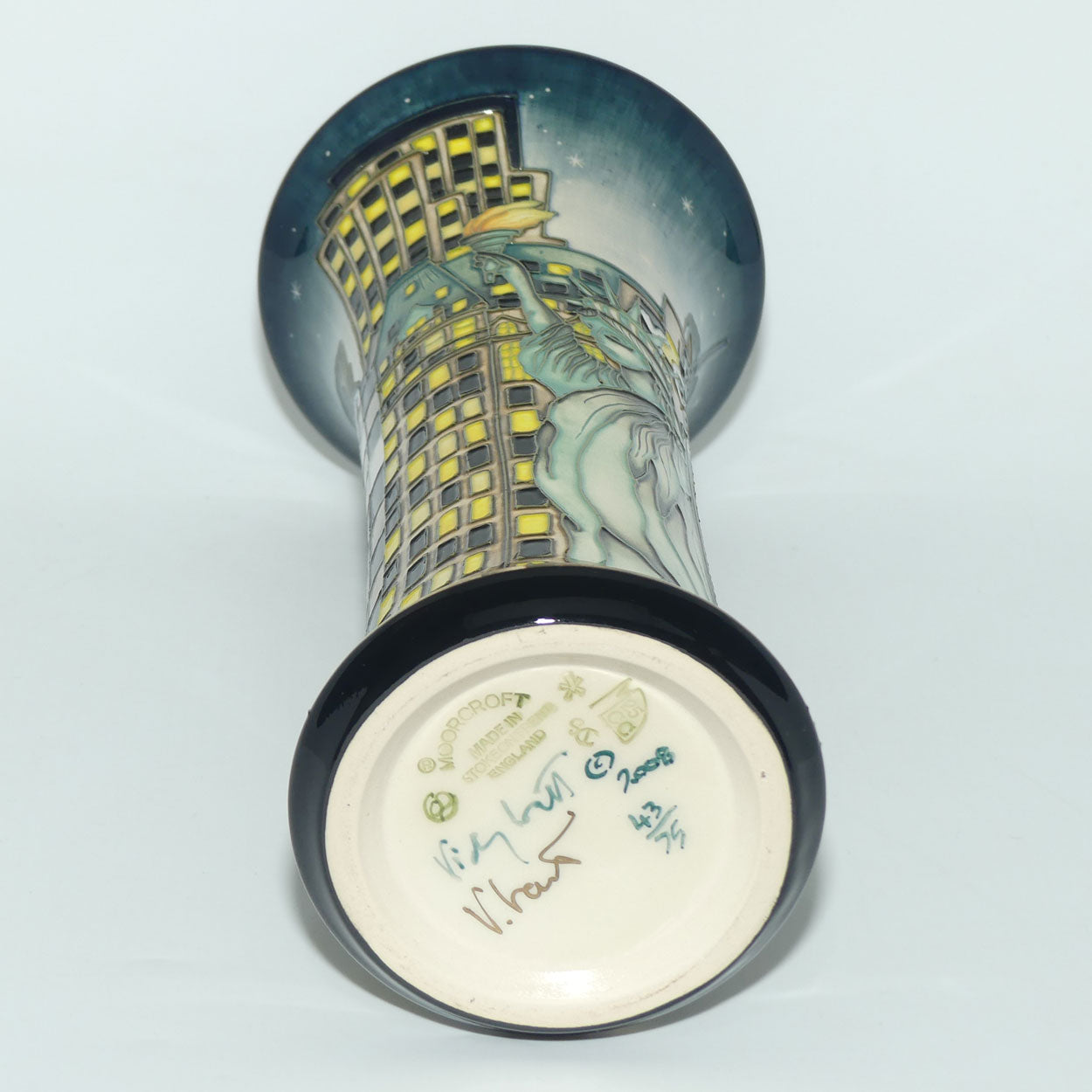 Moorcroft New York 159/10 vase | LE 43/75 | signed