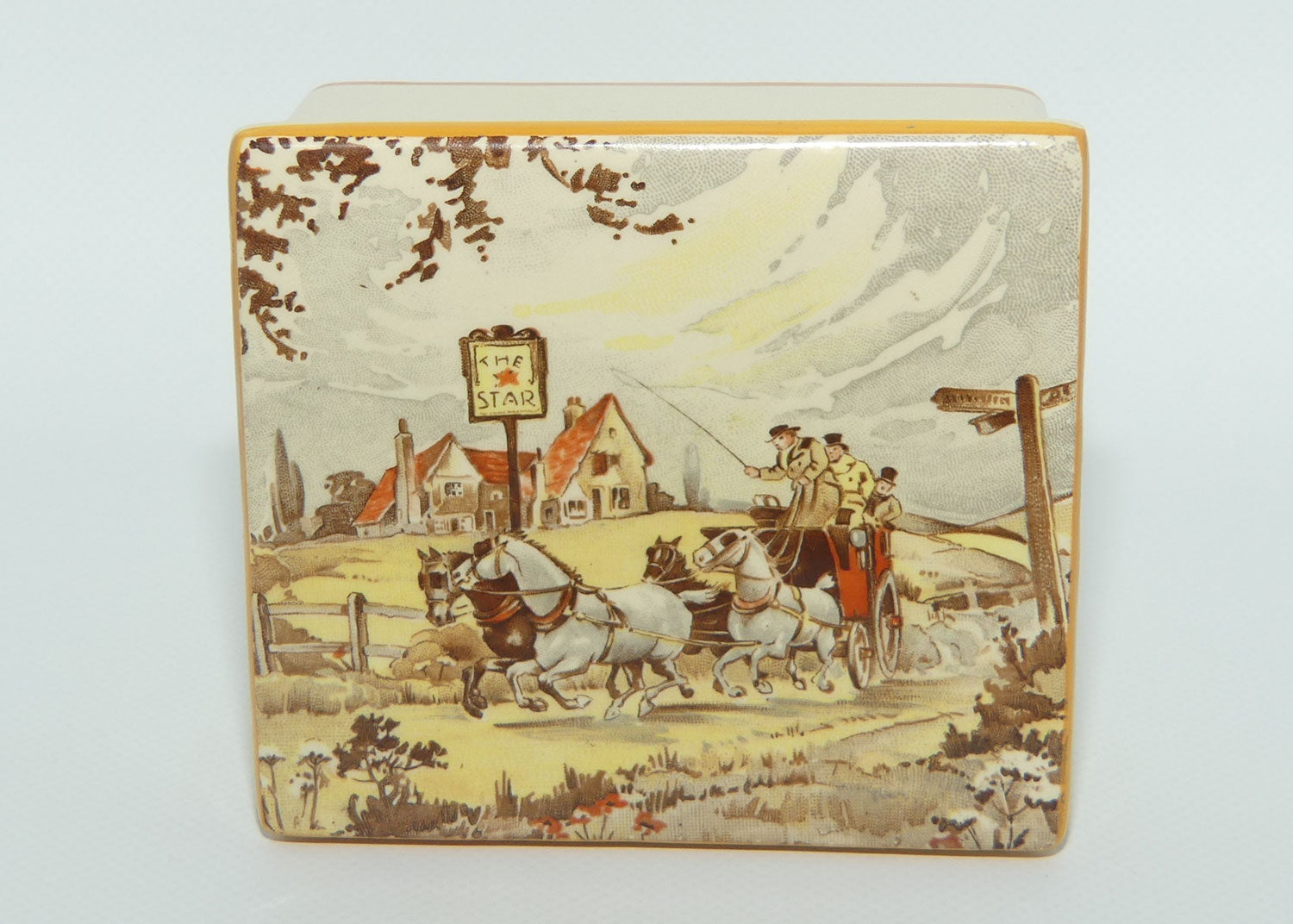 Newhall Hanley Coaching Scenes lidded box