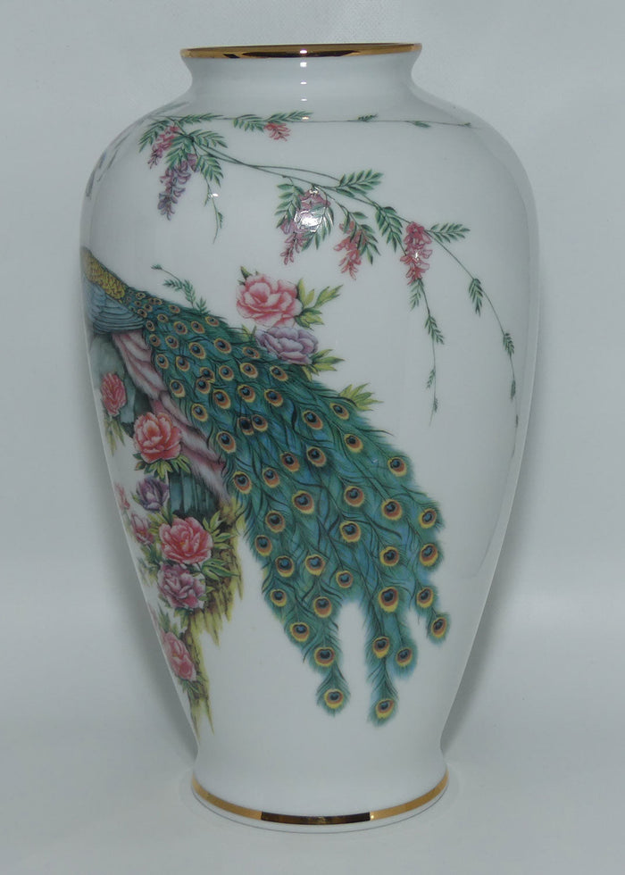 Nitto Fine China | Heritage Collection | The Imperial Peacock vase