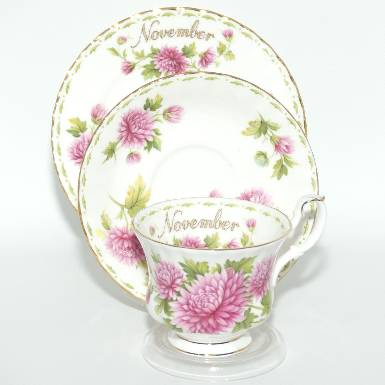 Royal Albert Bone China England | Flower of the Month series | #11 | November Chrysanthemum trio