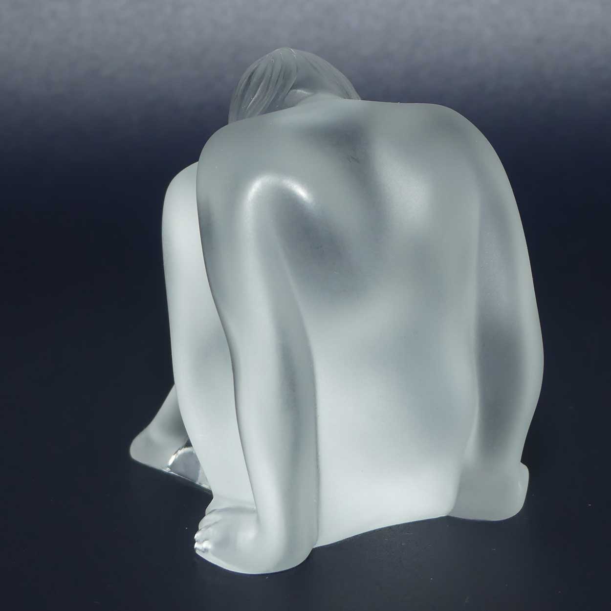 Lalique France Nude Assis figure | boxed