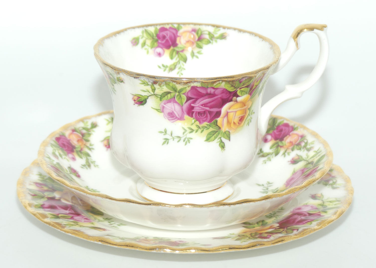 Royal Albert Bone China England Old Country Roses trio set of 6 | © 1962 Royal Albert Ltd backstamp | #1