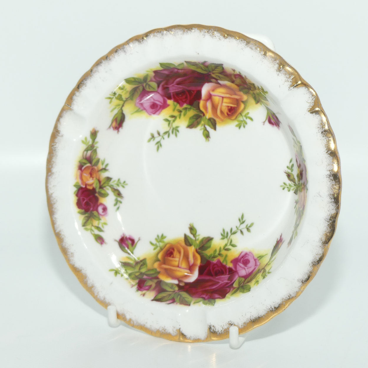 Royal Albert Bone China England Old Country Roses circular ashtray | early stamp