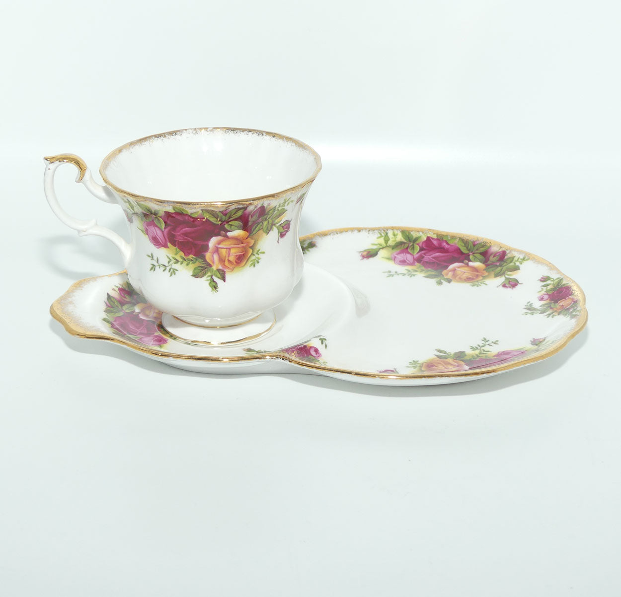 Royal Albert Bone China England Old Country Roses Hostess duo | TV cup and saucer | Shape 1