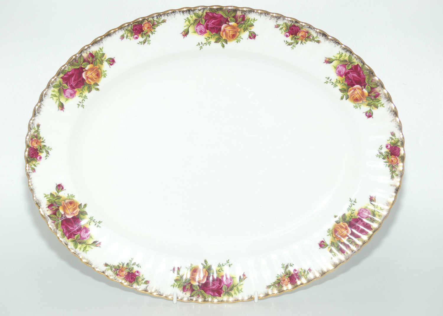Royal Albert Bone China England Old Country Roses oval meat platter | 38cm | early backstamp