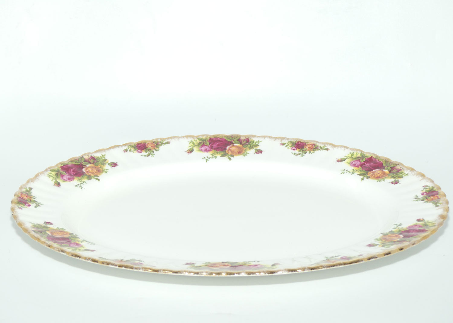 Royal Albert Bone China England Old Country Roses oval meat platter | 38cm | early backstamp