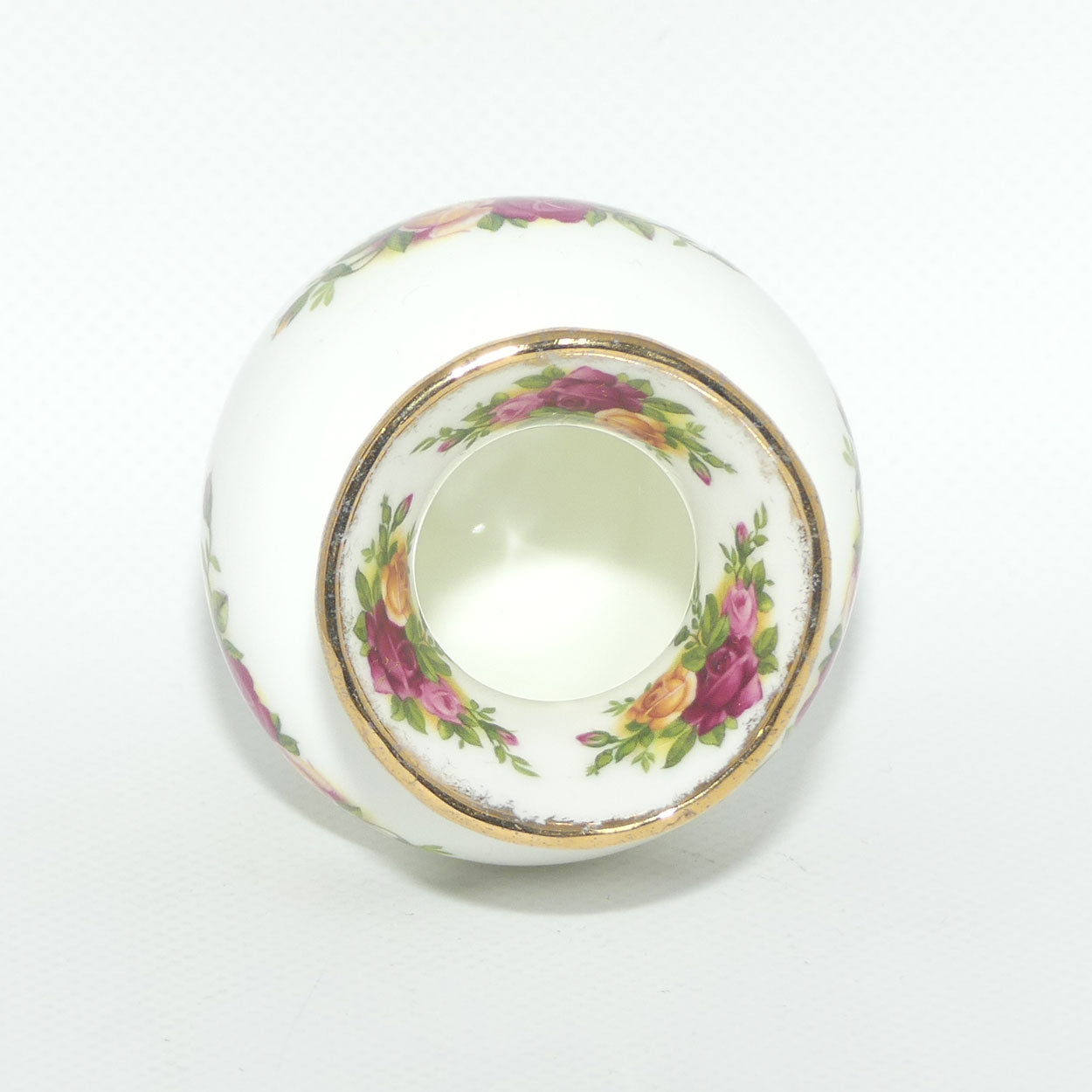 Royal Albert Bone China England Old Country Roses miniature vase | ©1962 Royal Albert Ltd backstamp