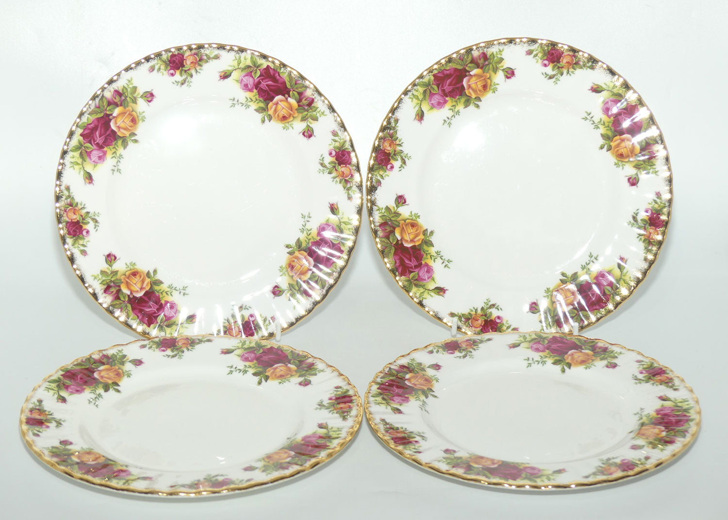 Royal Albert Bone China England Old Country Roses set of 4 entree or salad plates | 20.5cm | © 1962 Royal Albert Ltd backstamp