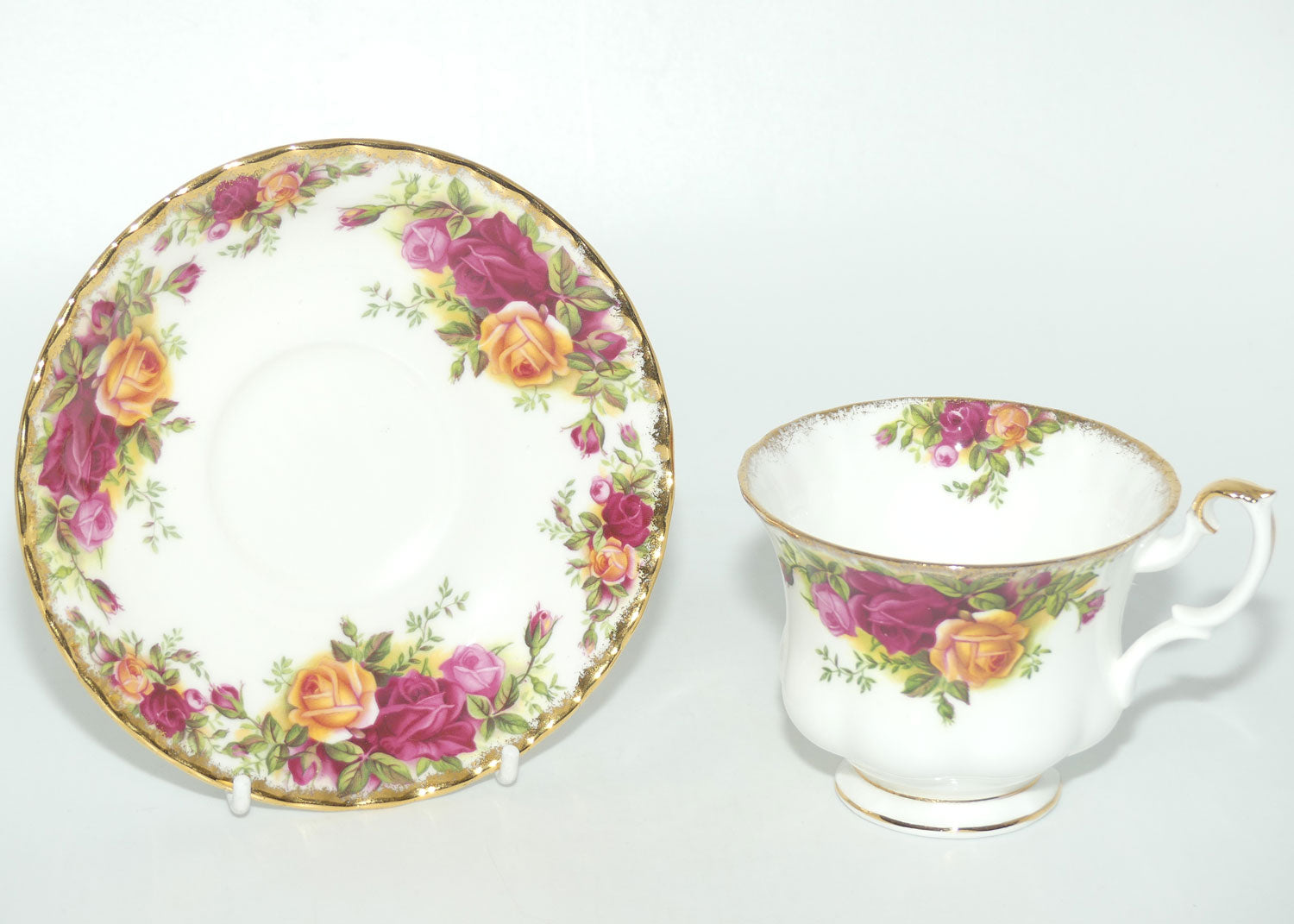 Royal Albert Bone China England Old Country Roses Duo  |  Early Backstamp