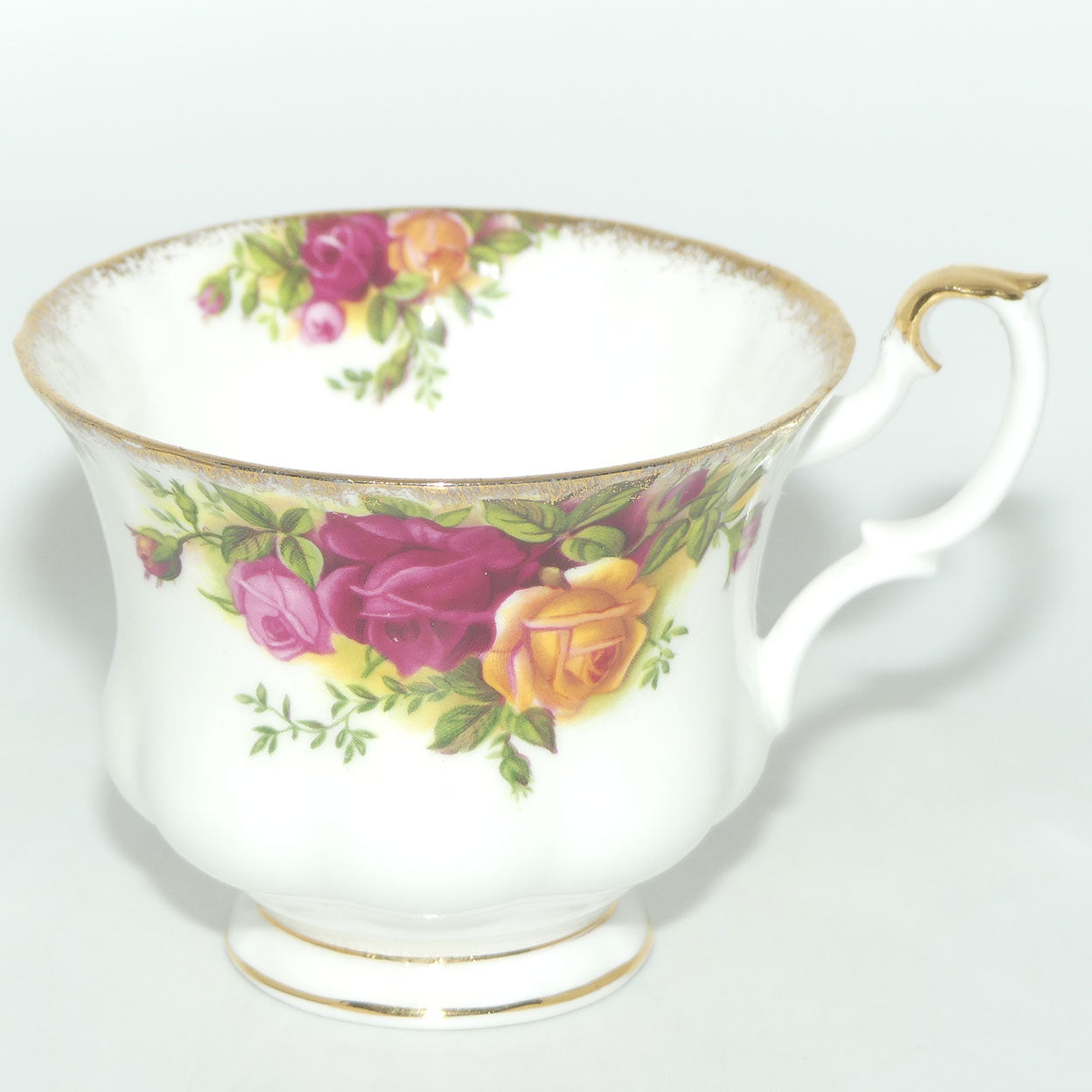 Royal Albert Bone China England Old Country Roses Duo  |  Early Backstamp