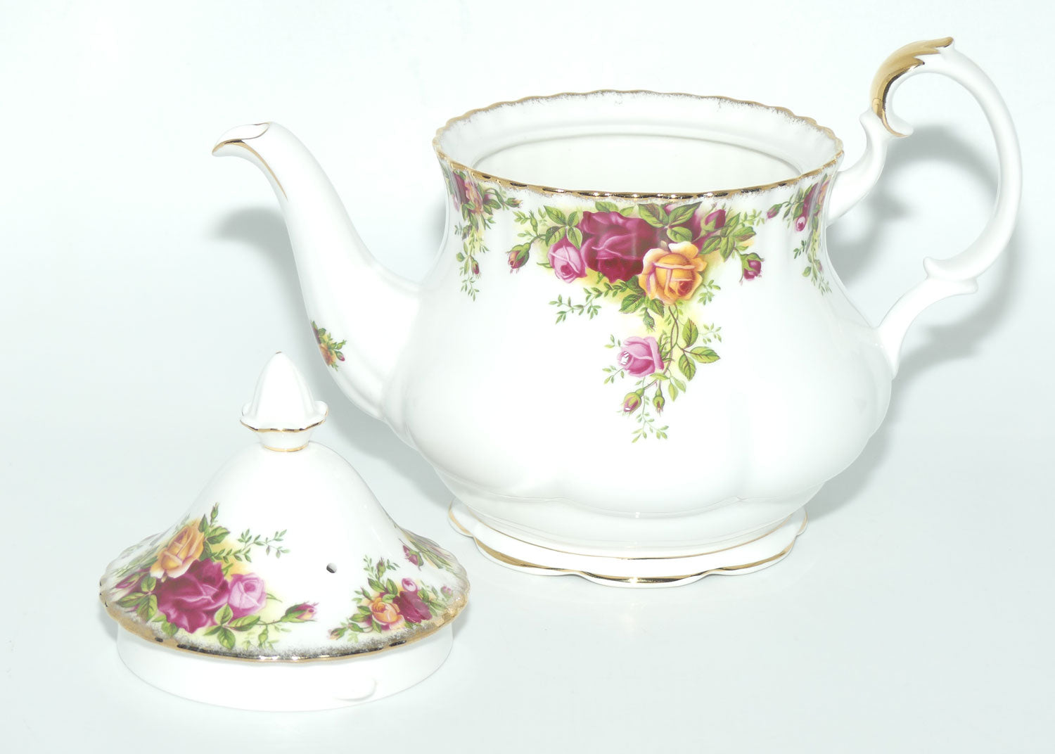 Royal Albert Bone China England Old Country Roses tea pot | 1250ml | ©1962 backstamp | #2