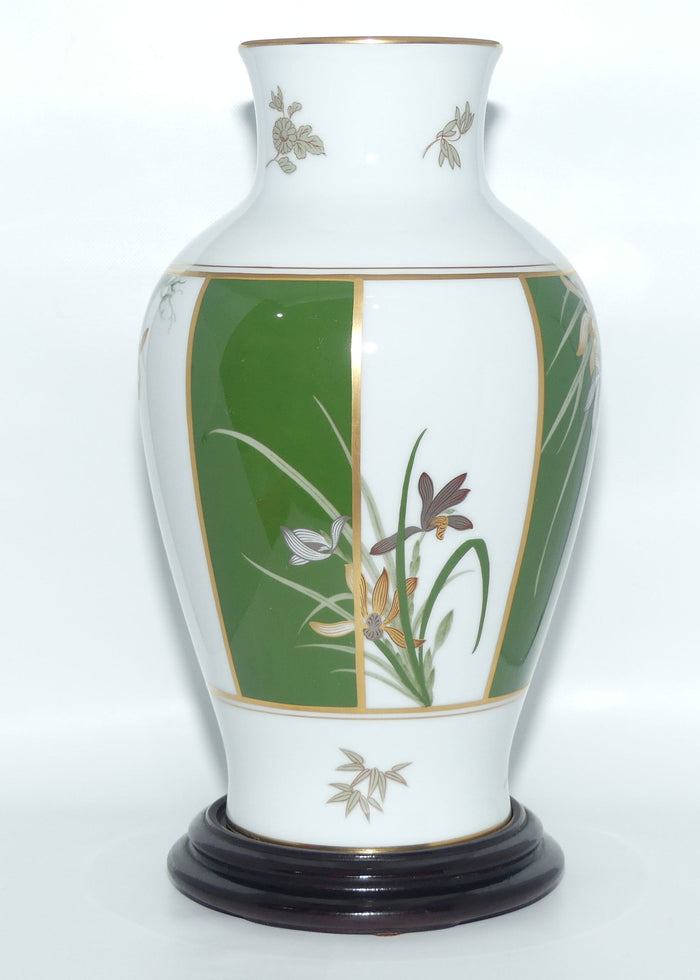 Franklin Mint | Noritake Okura Japan | Green | Orchid vase on stand