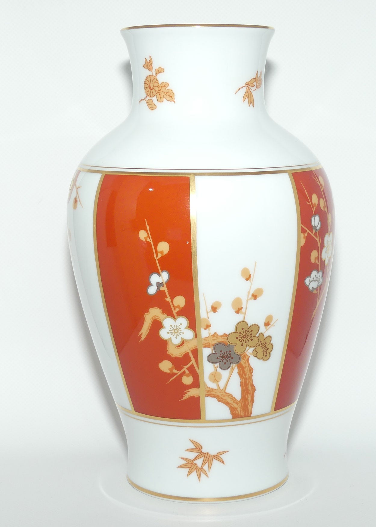 Franklin Mint | Noritake Okura Japan | Orange Red | Peach Blossom vase 