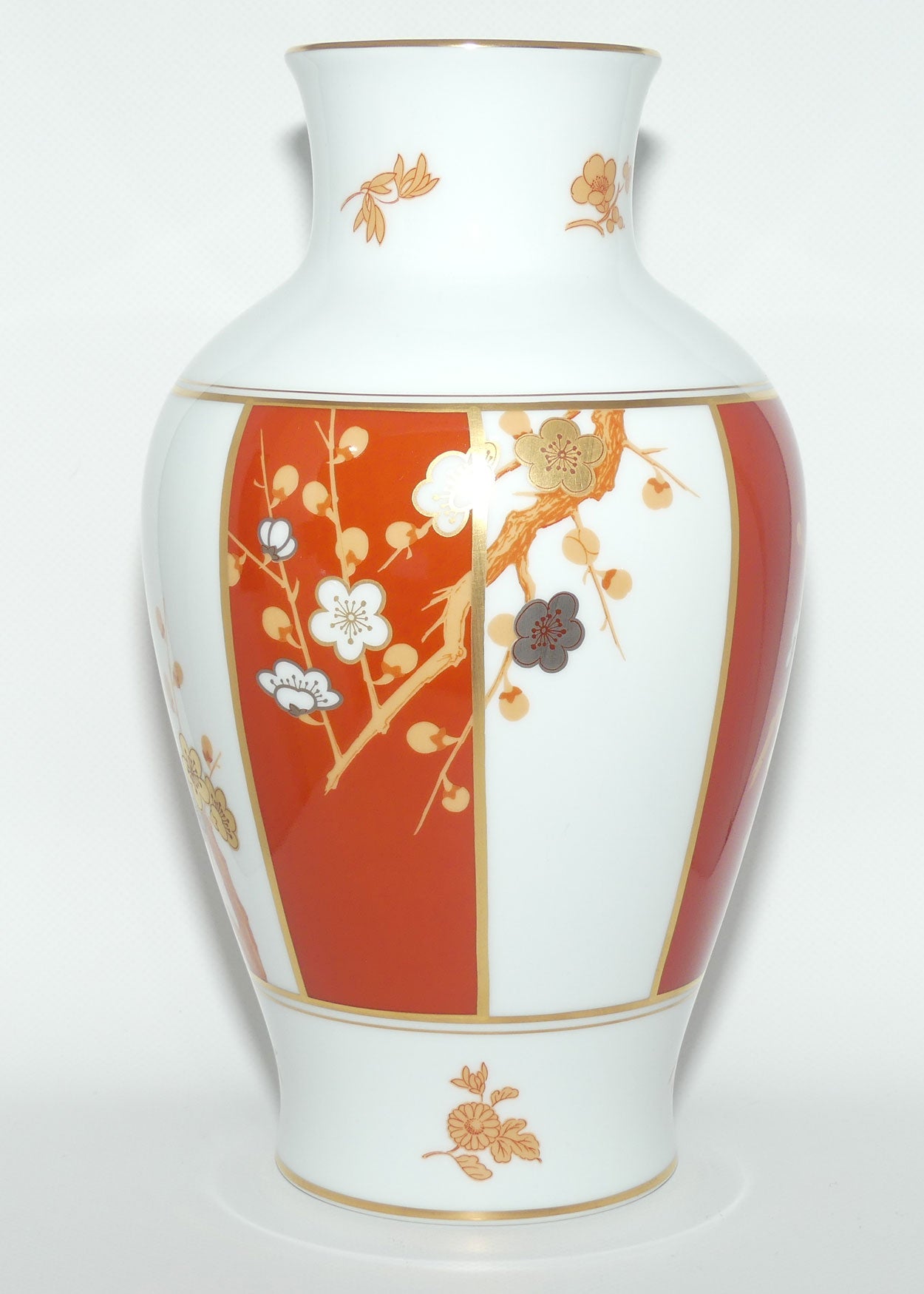 Franklin Mint | Noritake Okura Japan | Orange Red | Peach Blossom vase 
