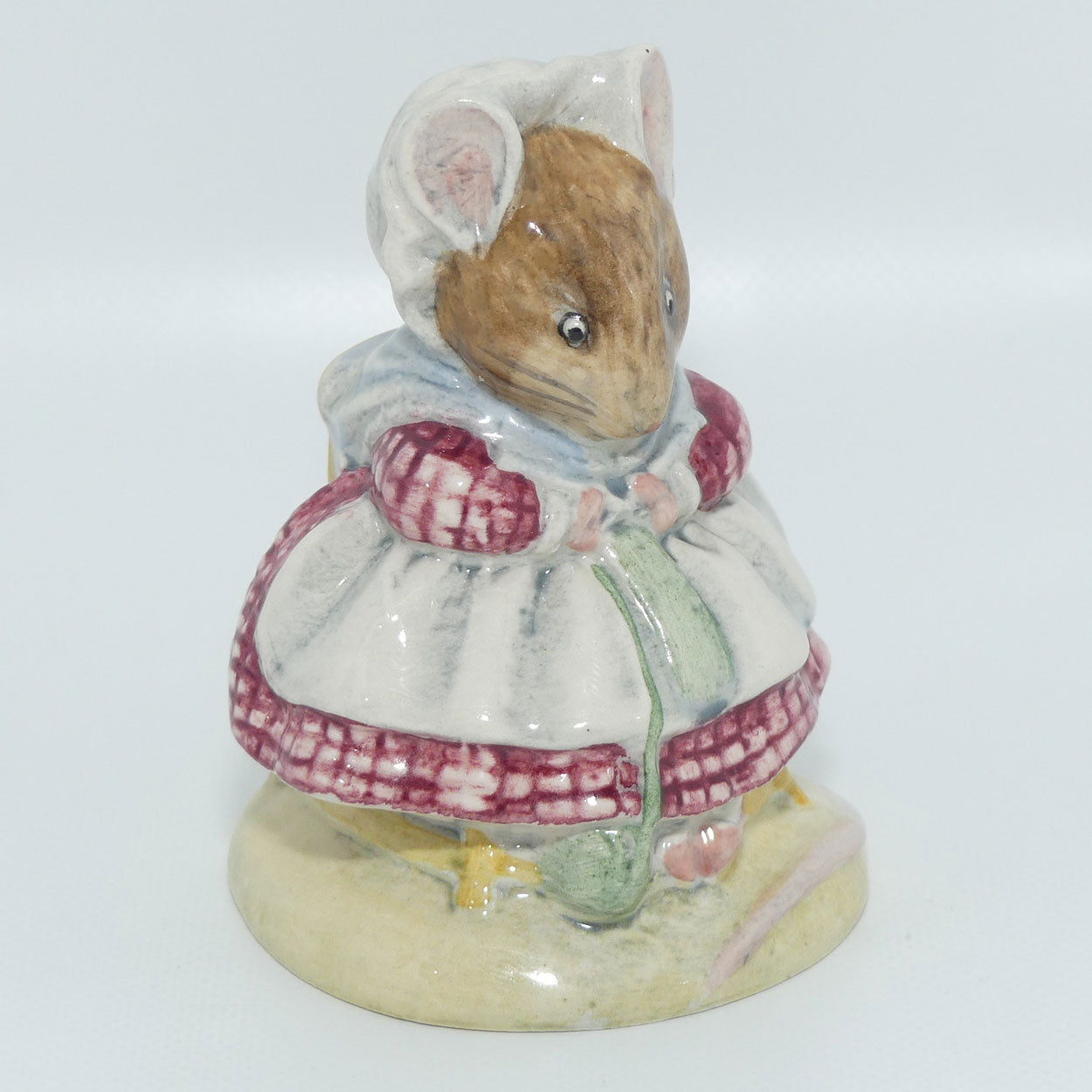 Beswick Beatrix Potter The Old Woman Who lived in a Shoe Knitting | BP3b