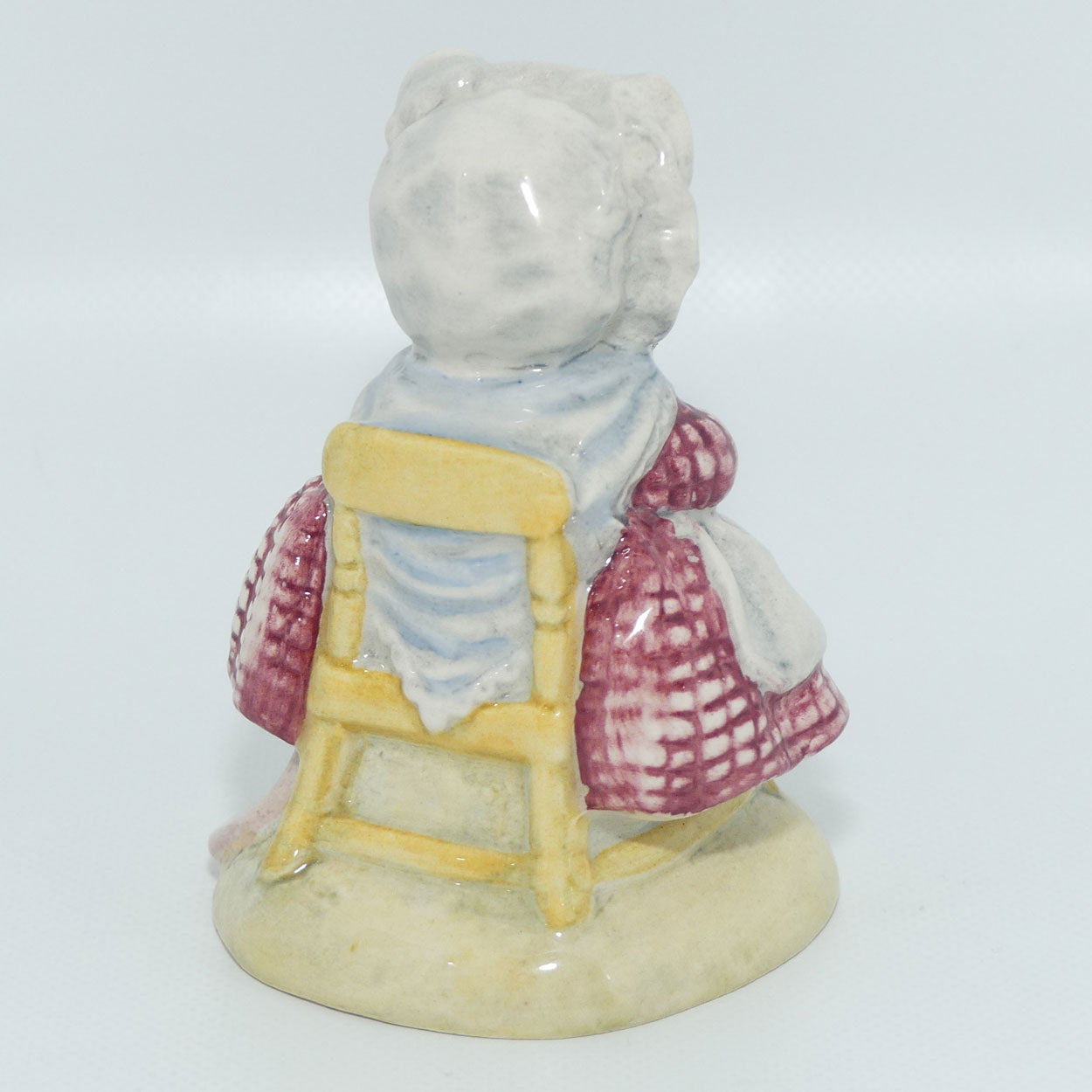 Beswick Beatrix Potter The Old Woman Who lived in a Shoe Knitting | BP3b