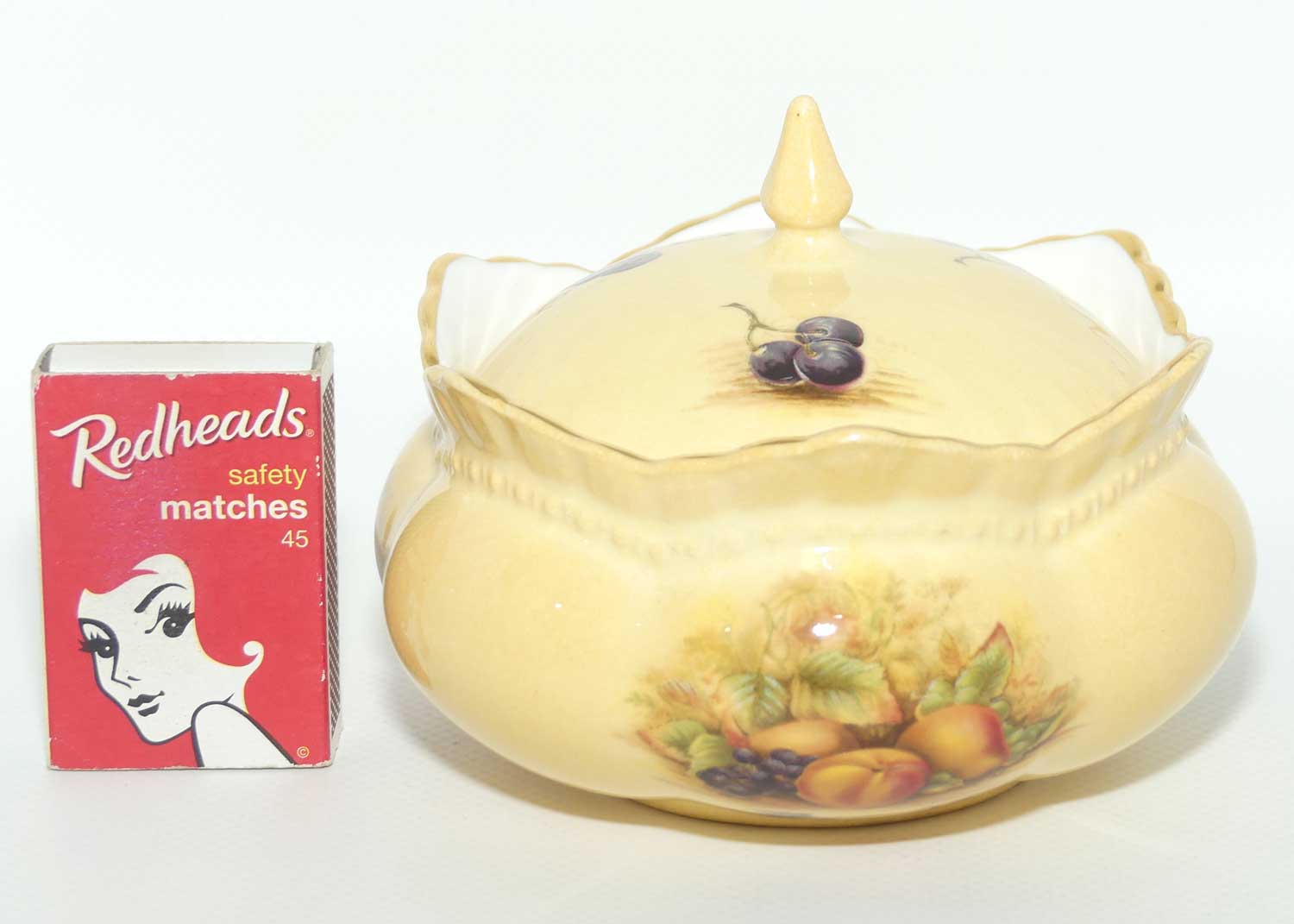 Aynsley Orchard Gold lidded trinket box